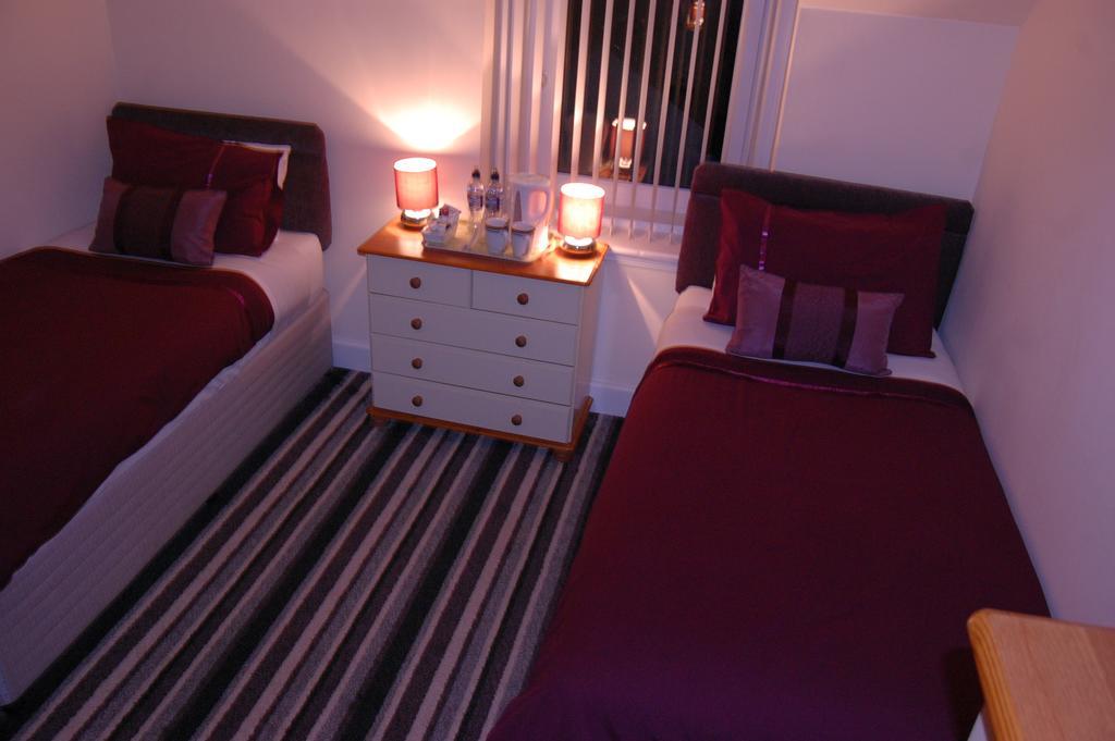 Dawn Break Bed and Breakfast Largs Δωμάτιο φωτογραφία