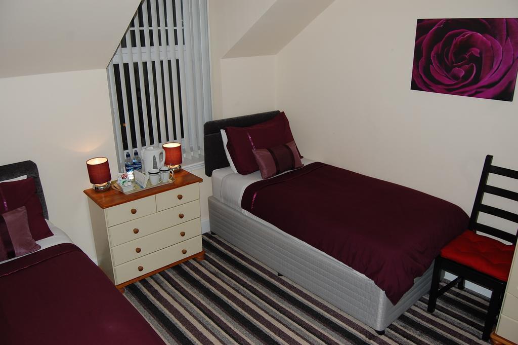 Dawn Break Bed and Breakfast Largs Δωμάτιο φωτογραφία