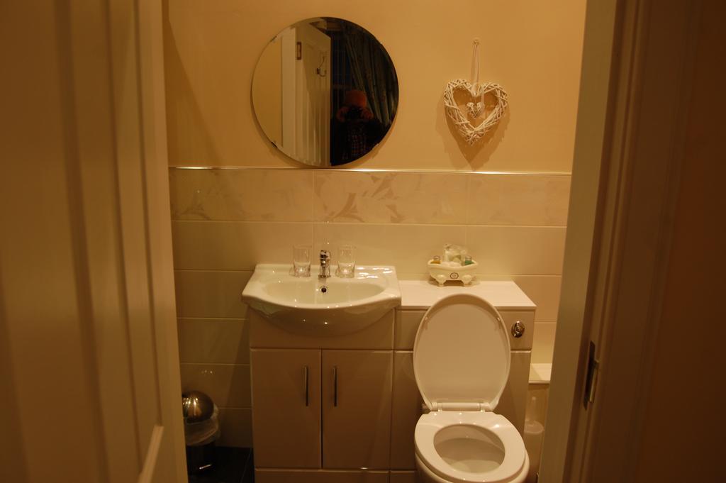 Dawn Break Bed and Breakfast Largs Δωμάτιο φωτογραφία