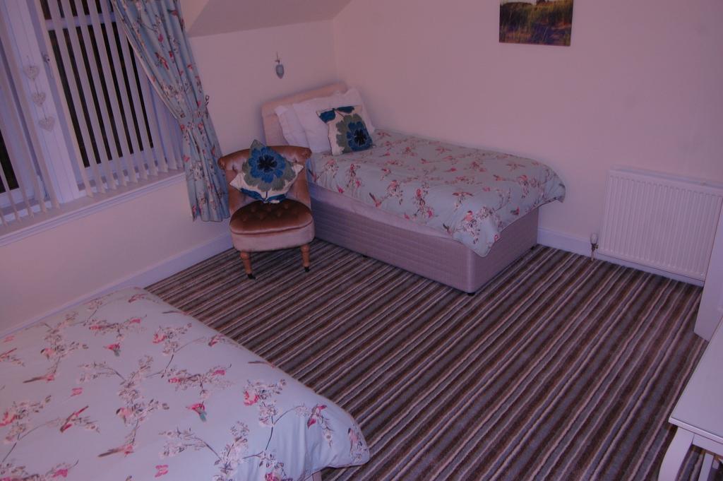 Dawn Break Bed and Breakfast Largs Δωμάτιο φωτογραφία